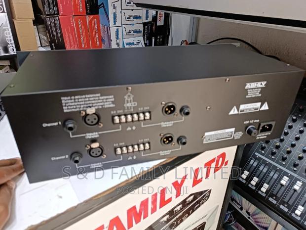 Ashly GQX-3102 Equalizer - thumbnail 3