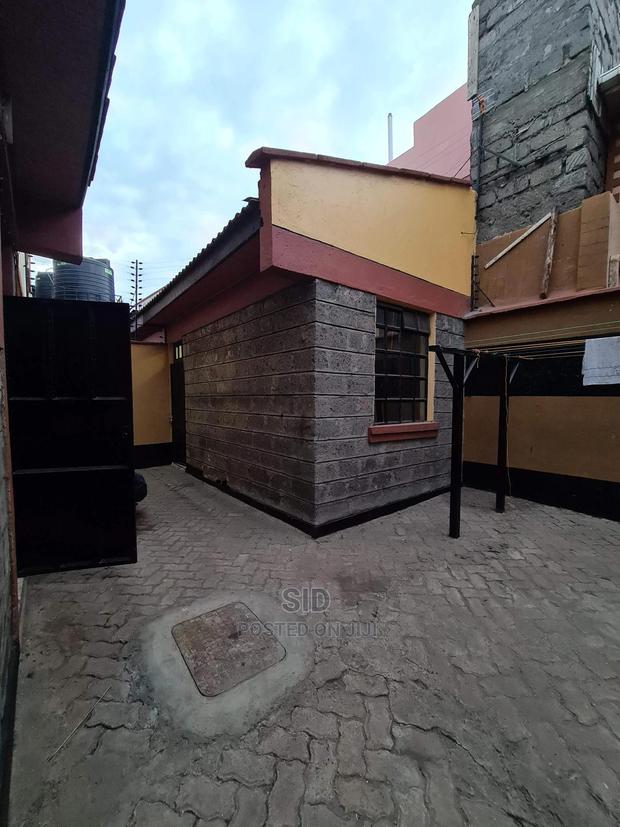 Comfy Four Bedroom Mansionette With Detached Sq - thumbnail 6