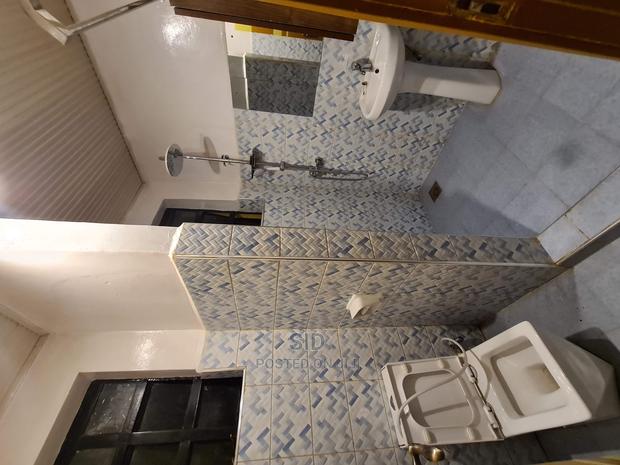 Comfy Four Bedroom Mansionette With Detached Sq - thumbnail 16