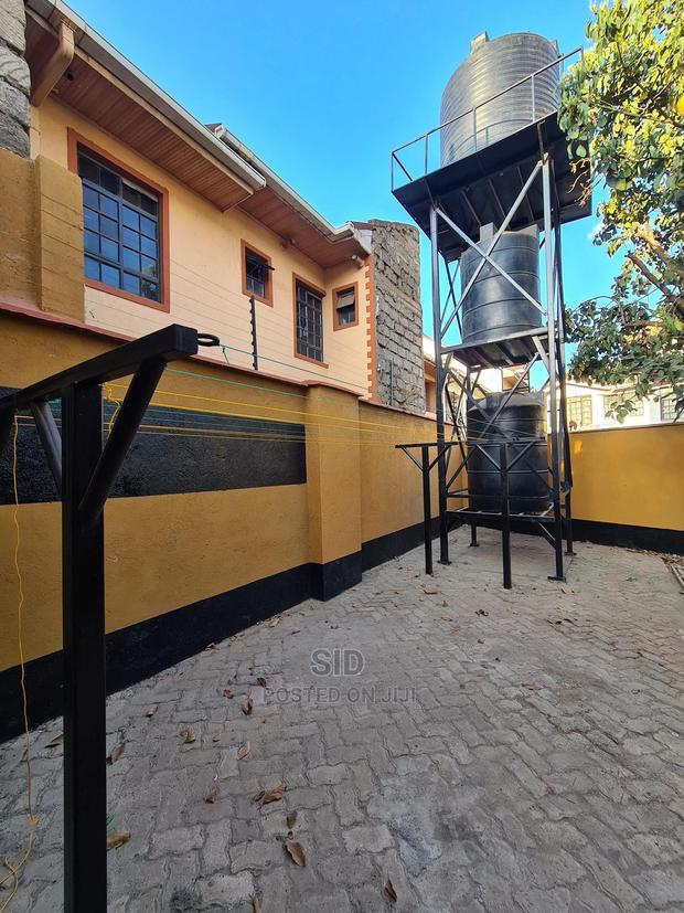 Comfy Four Bedroom Mansionette With Detached Sq - thumbnail 4