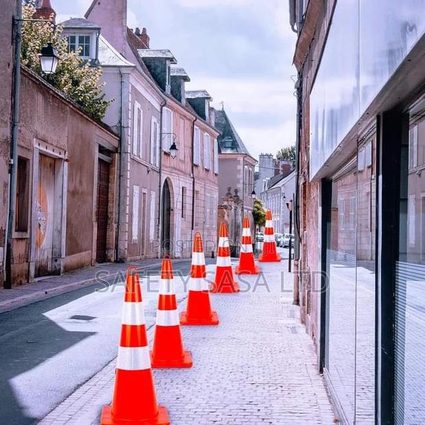 Safety Cones - thumbnail 5