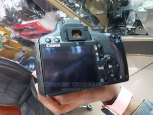 Canon Eos 500D With Lense Kit 18-55mm
