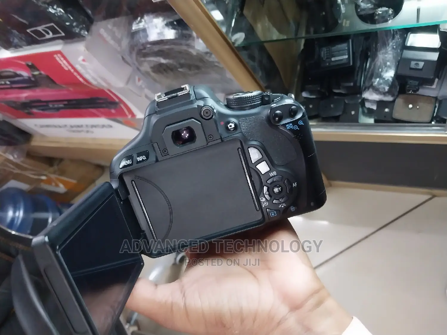 Exuk Canon Eos 600D With Lense Kit 18-55mm