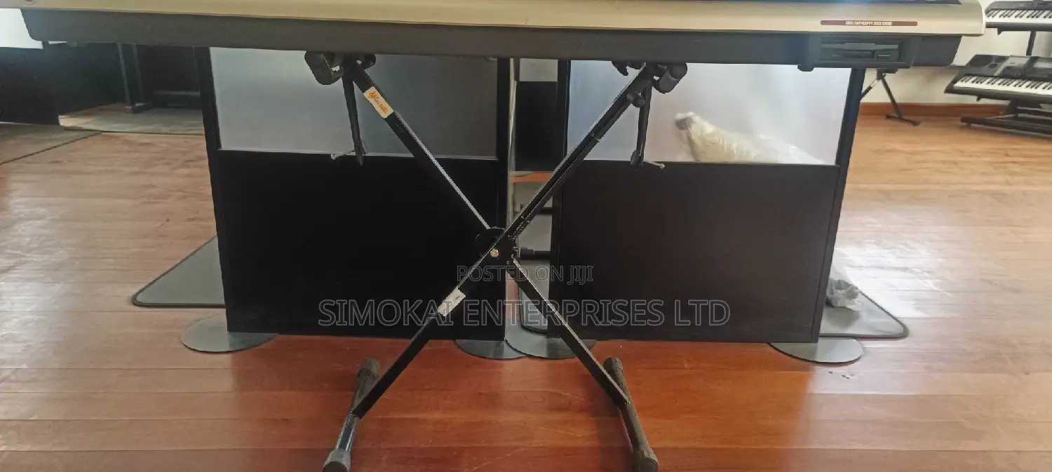 Keyboard X Stand