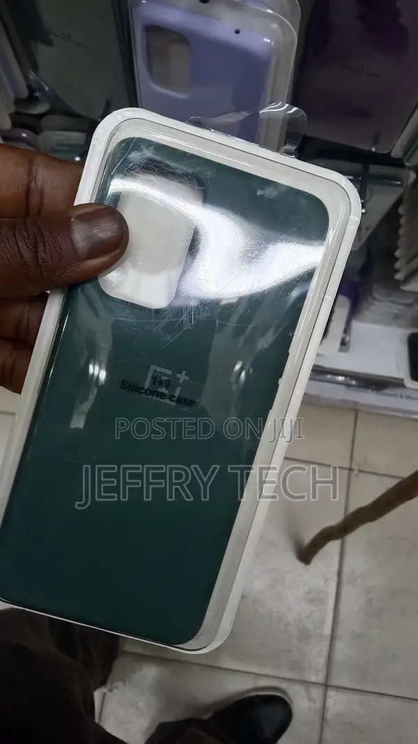 Luxury Silicone Case for Oneplus 9 - Green
