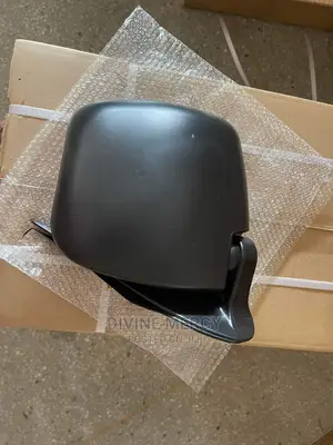 Side Mirror Hiace Box /7L And 9L