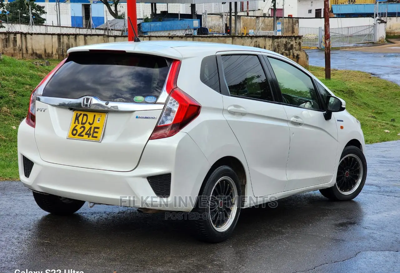 Honda Fit 2015 White
