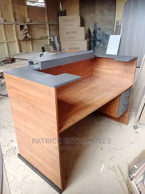 Executive Reception Desk 1.4 Mtrs