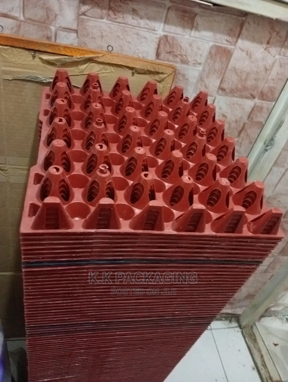100pcs at 5000 Plastic Egg Trays