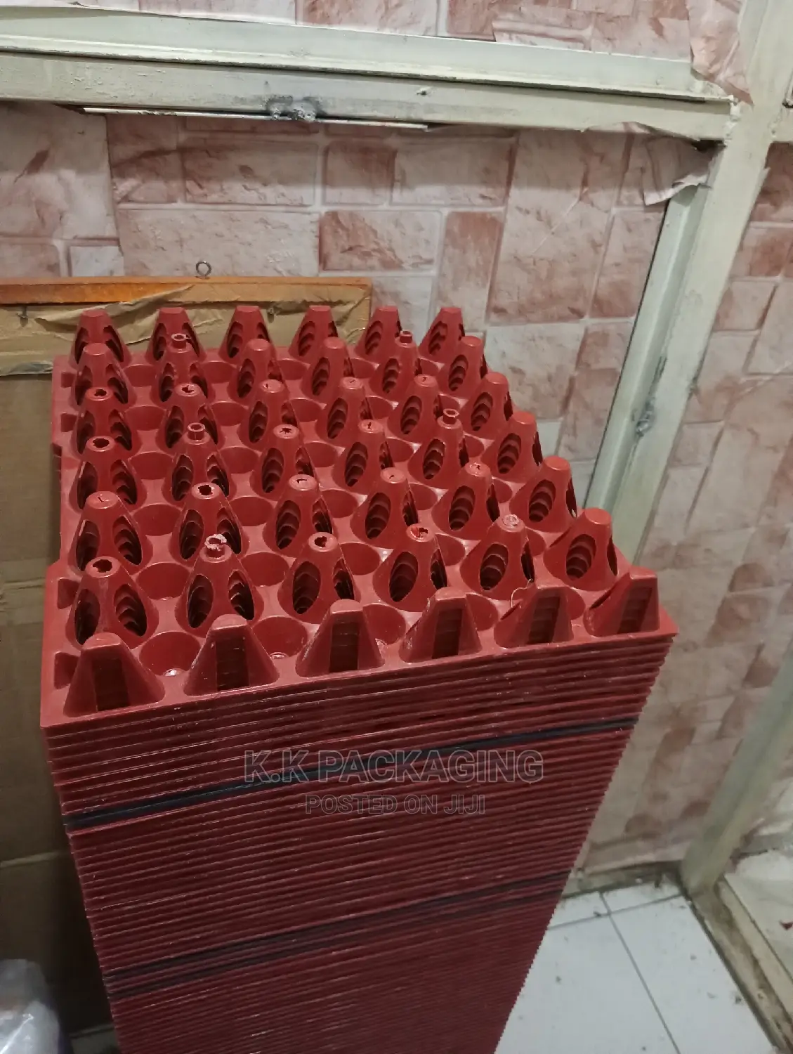100pcs at 5000 Plastic Egg Trays