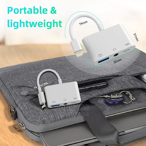 Apple Lighting to USB+ 3.5mm Audio Jack + Lighting Charging - thumbnail 5