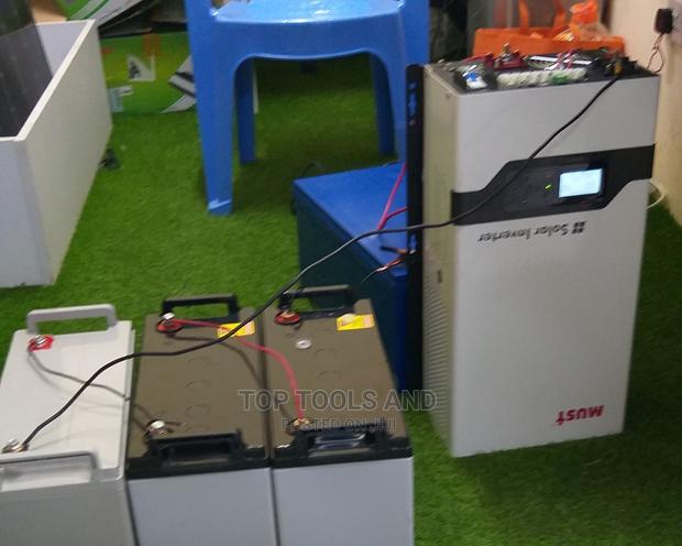 5 Kva/48v Low Frequency Must Hybrid MPPT Solar Inverter - main view