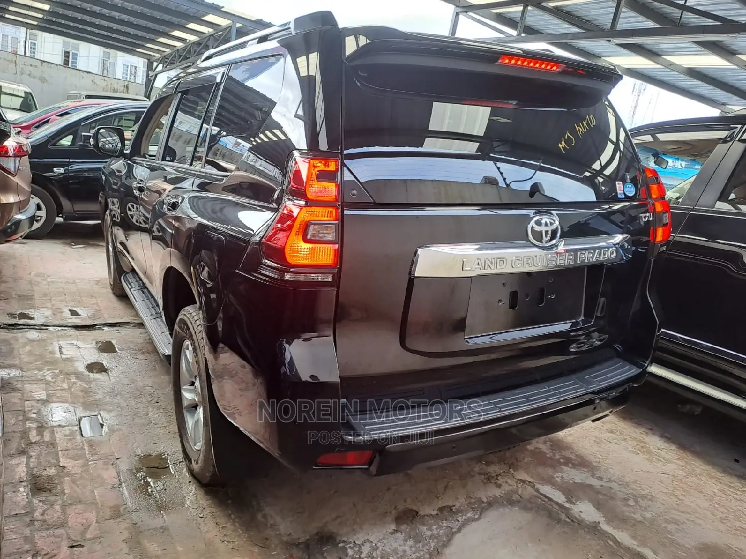 Toyota Land Cruiser Prado 2018 Black