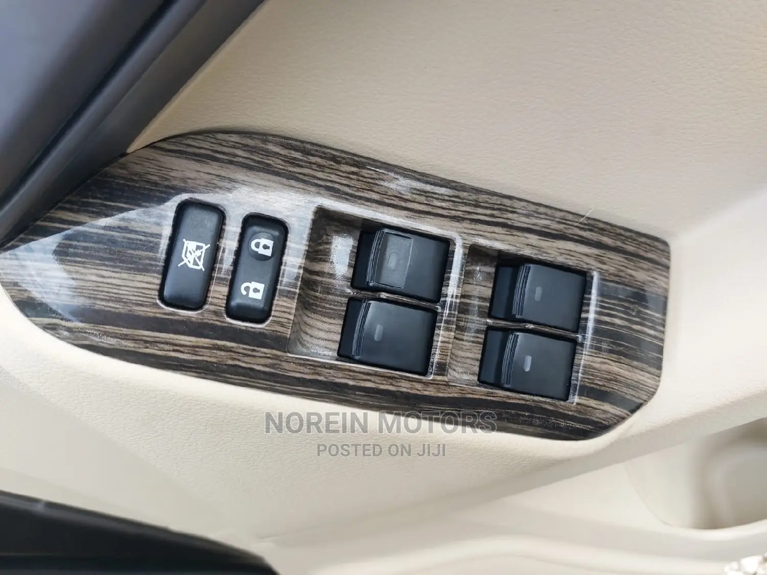 Toyota Land Cruiser Prado 2018 Gray