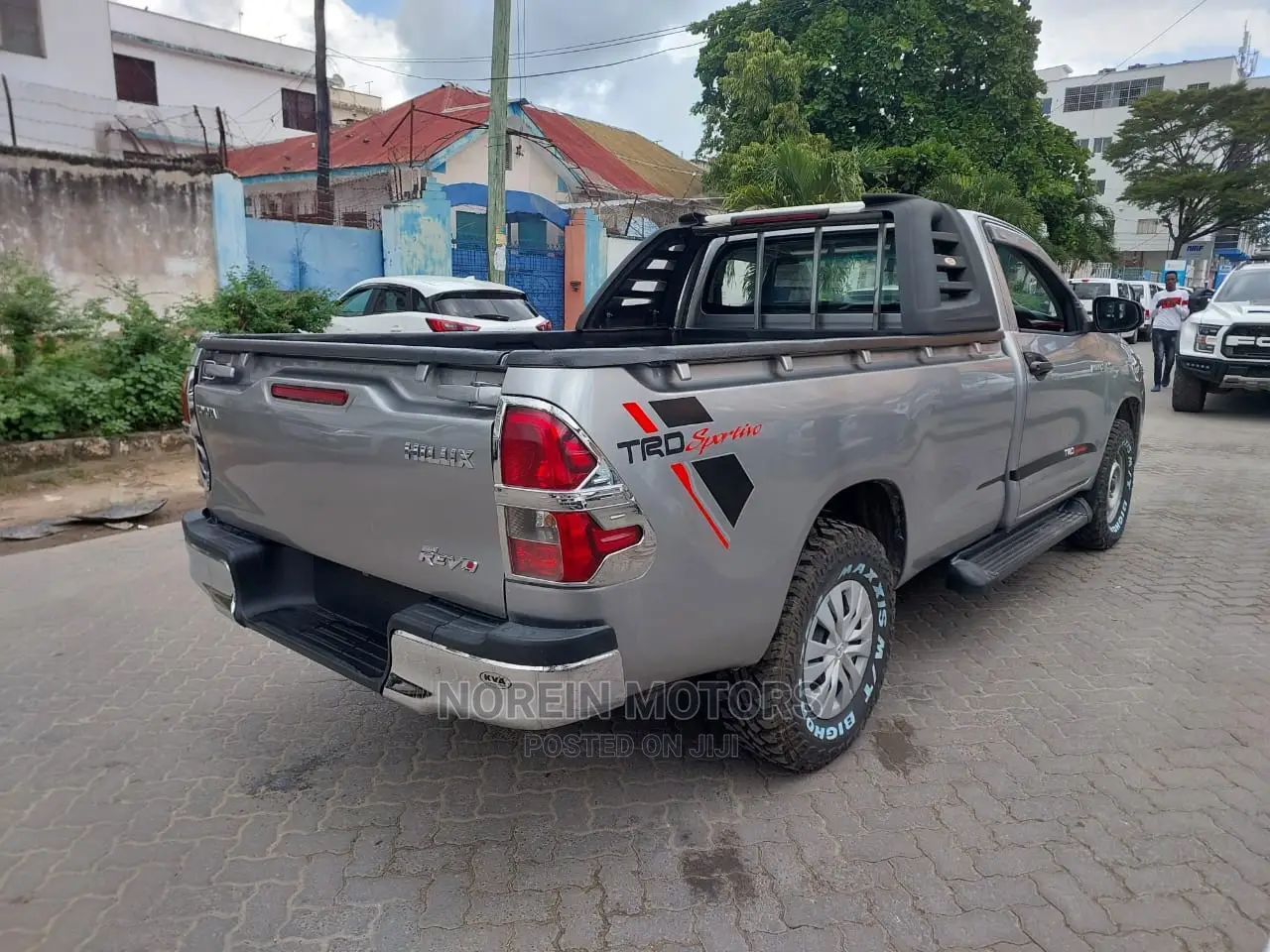 Toyota Hilux 2016 Gray