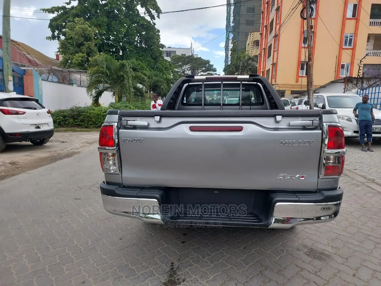 Toyota Hilux 2016 Gray