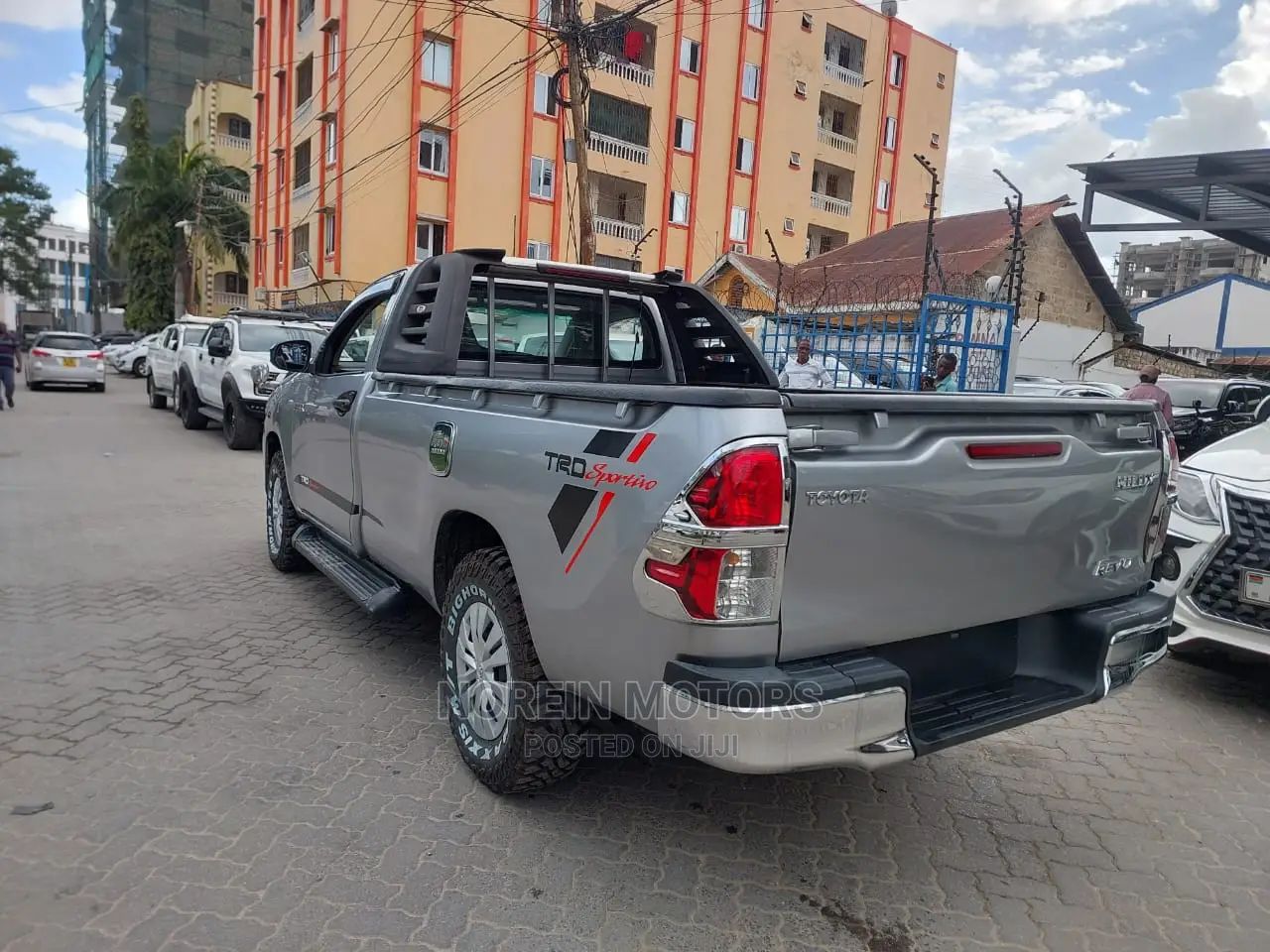Toyota Hilux 2016 Gray