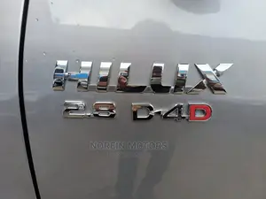 Toyota Hilux 2016 Gray