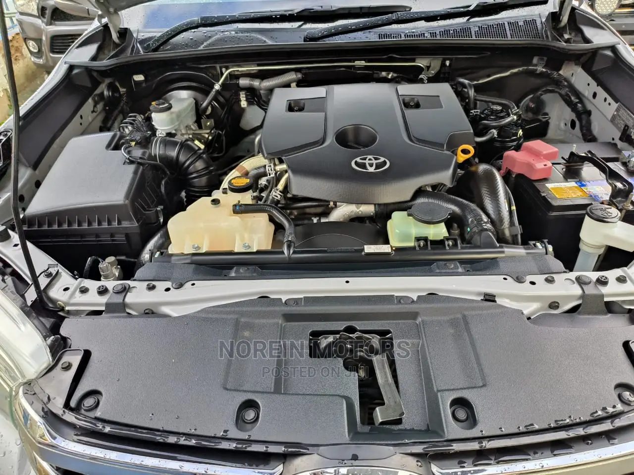 Toyota Hilux 2016 Gray