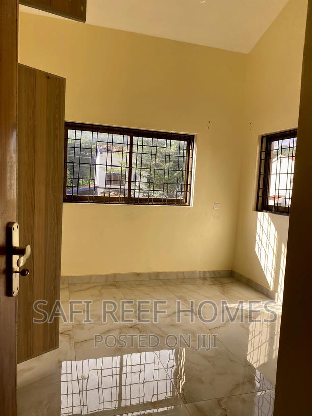 3bdrm Maisonette in Nyali for rent - thumbnail 12
