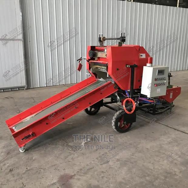 Corn Silage Compress Hay Pressing Bagging Packing Machine - main view