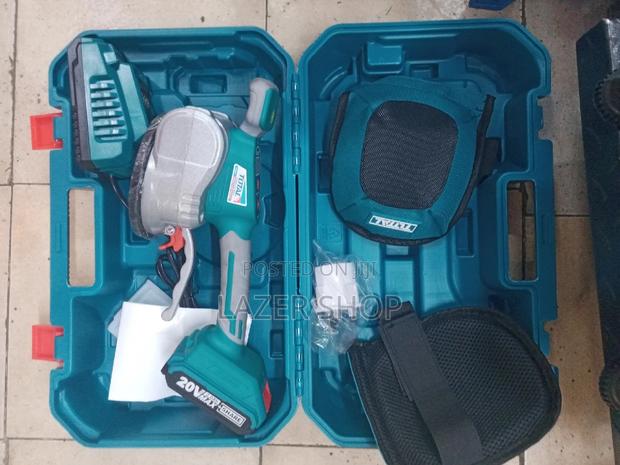 Lithium -ion Cordless Tile Vibration Machine - main view