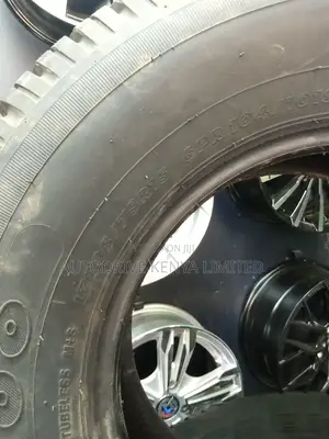 235/75r15 Maxtrek All-Terrain
