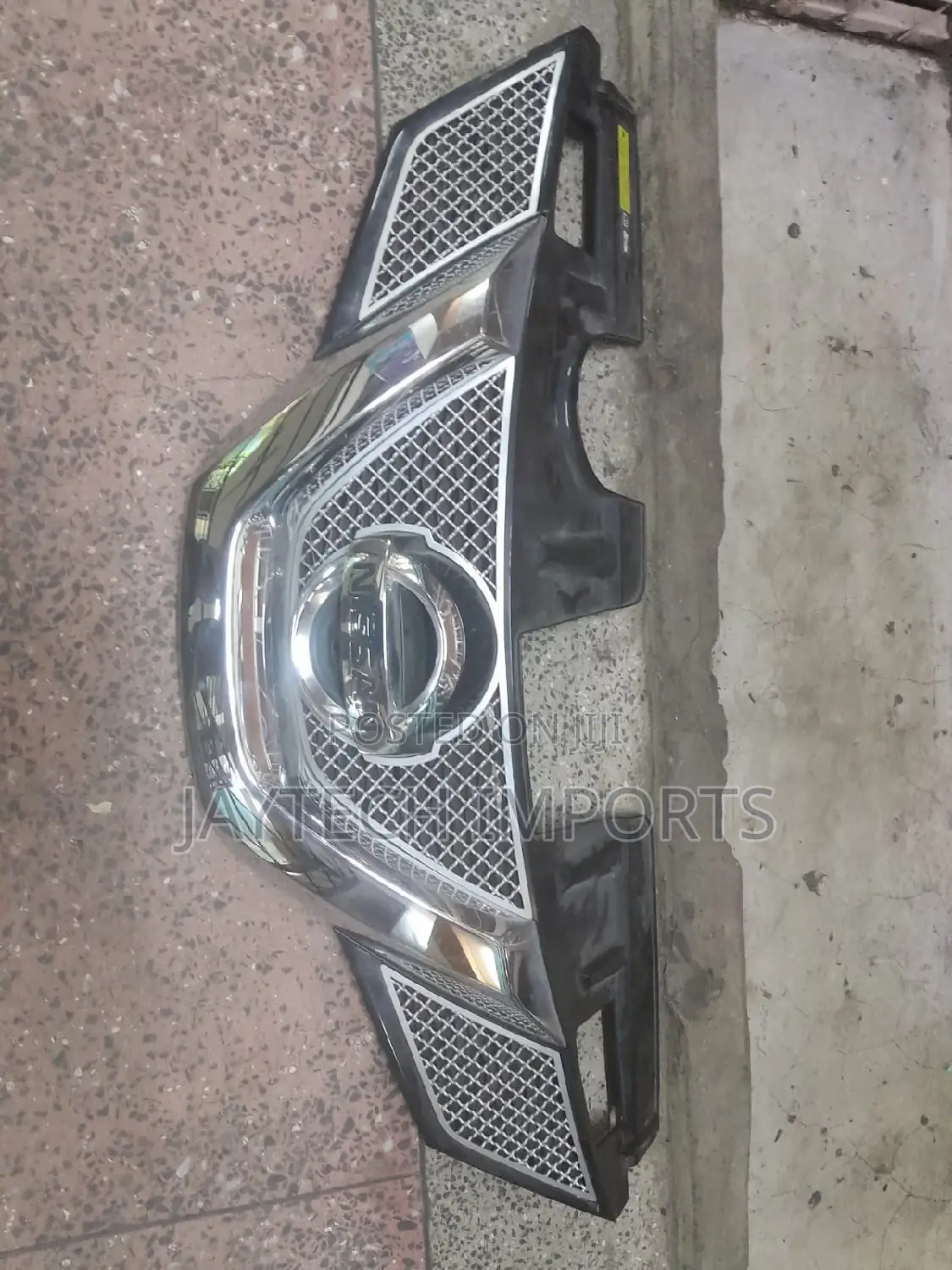 Nissan Xtrail Grilles