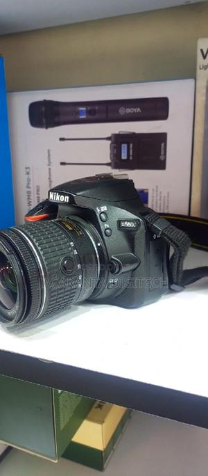 Nikon D5600 With 18-55mm Lens Used - main view