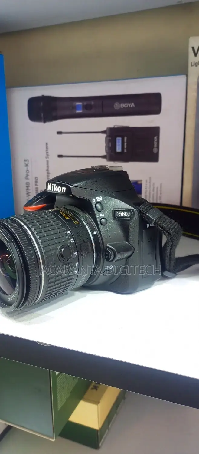 Nikon D5600 With 18-55mm Lens Used