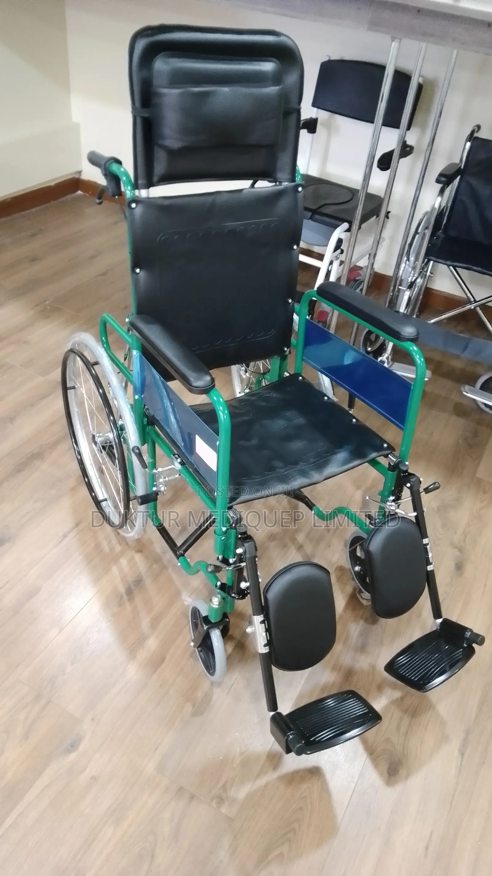 90° Reclining Wheelchair, Removable Arms