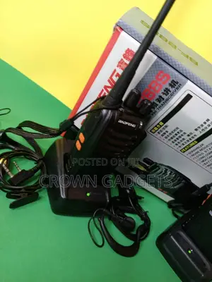 Walkie Talkie UHF Transceiver Two-Way Radio