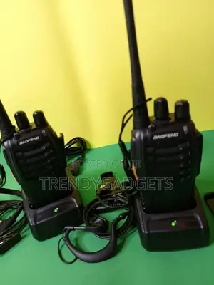 Walkie Talkie UHF Transceiver Two-Way Radio