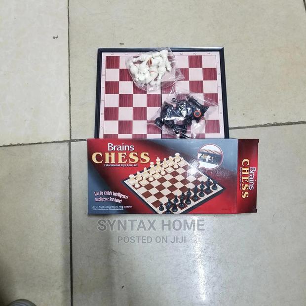 Chess Brains Magnetic Foldable Chess Board - Medium Size - thumbnail 3