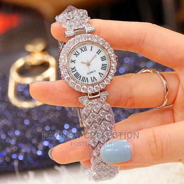 2pc Ladies Watch With Bracelet - thumbnail 7