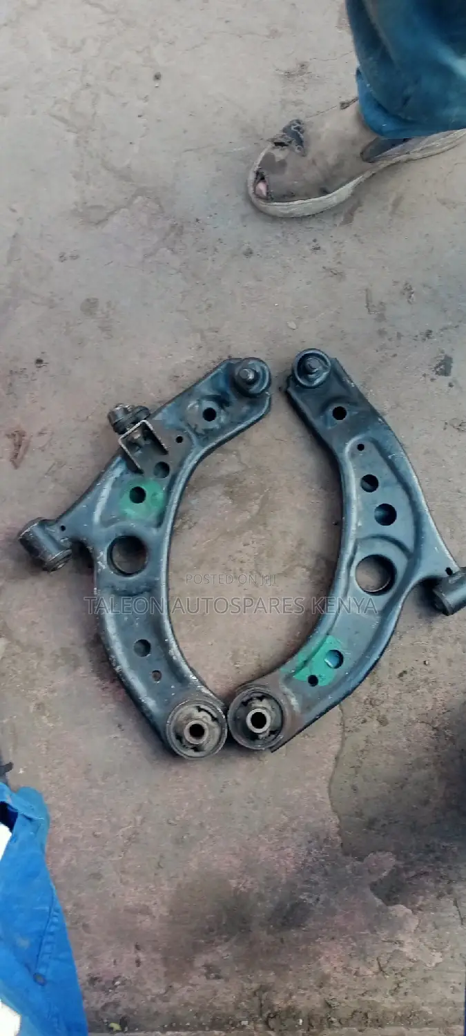 Toyota Passo Lower Arms