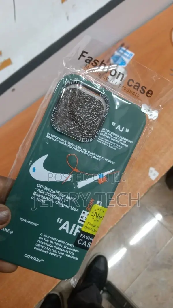14 Pro Max Nike Green Design Phone Cases