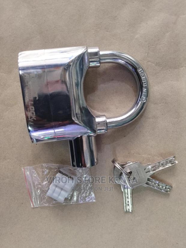 Kinbar Siren Padlock 3 Keys + Extra Batteries - thumbnail 2