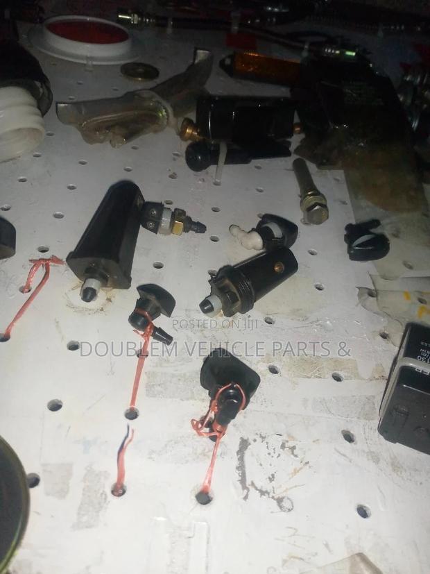 Wiper Nozzles Universal Assorted Vehicles Shape,Sizes Differ - main view