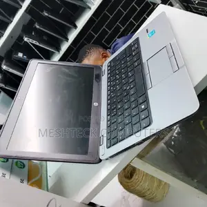 Laptop HP EliteBook 820 G1 8GB Intel Core I5 HDD 500GB