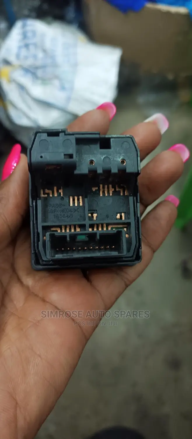 Prado 150 Retract Switch.