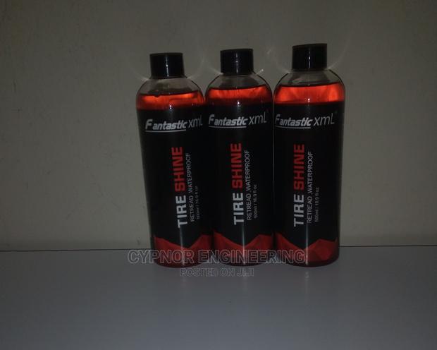 Waterproof Tire Cleaner