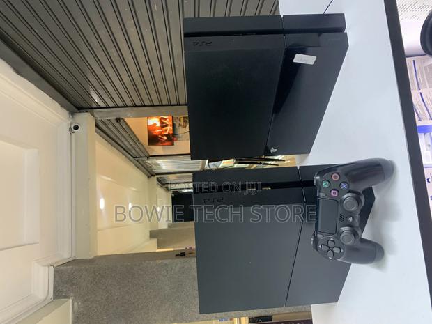 Playstation 4 Standard Chipped - main view