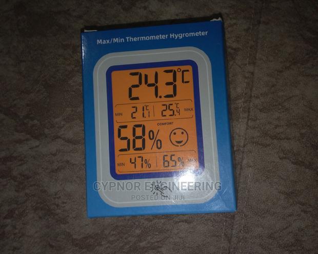 Digital Thermometer - main view