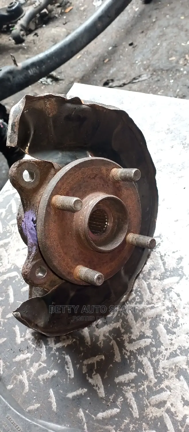 Toyota Passo Hub