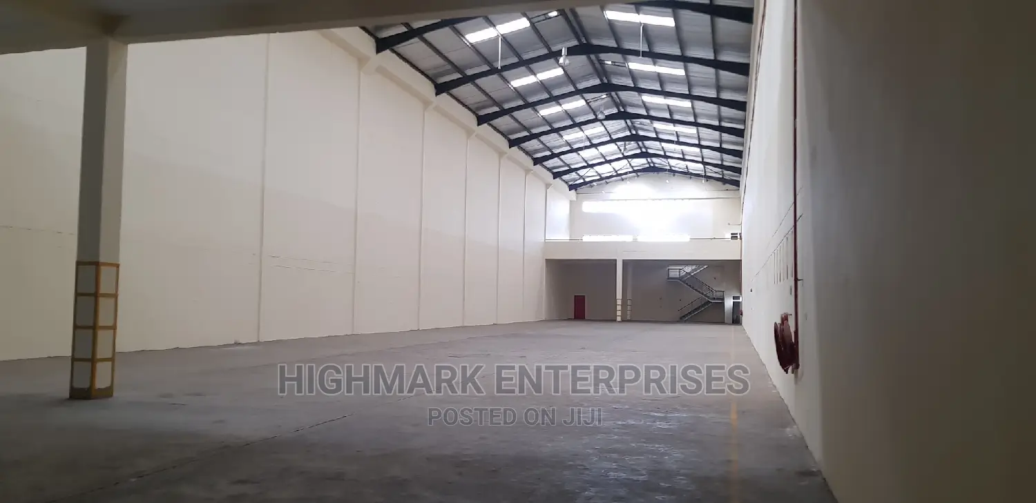 25000 Sq Feet Godown/Warehouse to Let