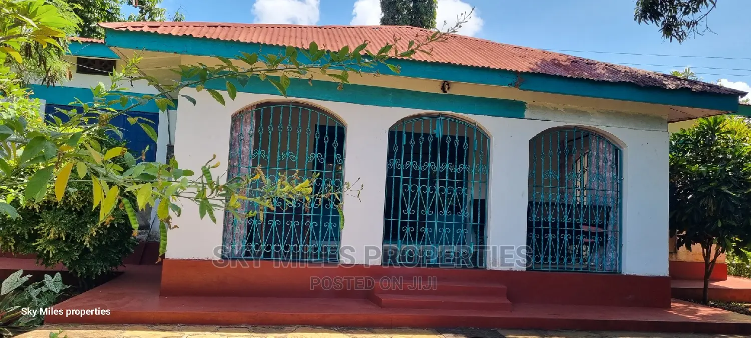 4bdrm Bungalow in North Coast Hotel, Kikambala for sale