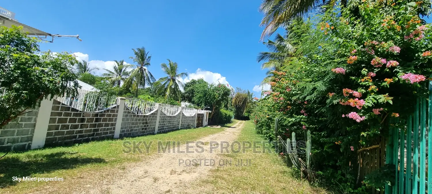 4bdrm Bungalow in North Coast Hotel, Kikambala for sale