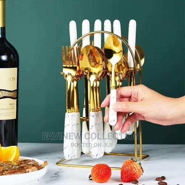 24 Pc's High-Quality Cutlery Set - thumbnail 6