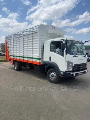 Isuzu FRR 90 (Slyqueen)